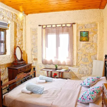 别墅 Irene Stone - Private Pool - Sleeps 6 赫索尼索斯