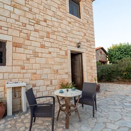 Irene Stone - Private Pool - Sleeps 6
