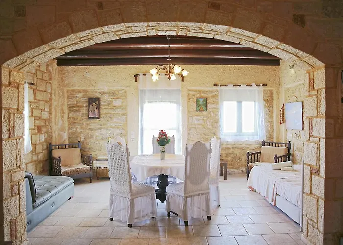 Irene Stone - Private Pool - Sleeps 6 * Chersonissos