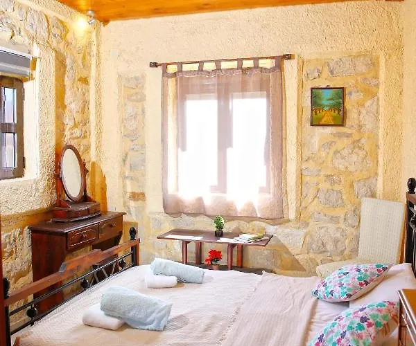 Vilă Irene Stone - Private Pool - Sleeps 6 Hersonissos (Crete)
